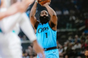 AYX-哈登回归赛场，连败首场状态亮眼，快船观众沸腾！的简单介绍