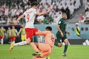 爱游戏体育-莱万多夫斯基爆冷击败DWG，关键助攻引爆全场！的简单介绍