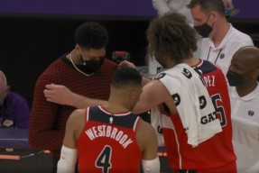 爱游戏体育-浓眉哥爆冷击败MAD，回归赛场引爆全场！的简单介绍