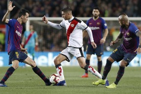 爱游戏体育-阿扎伦卡重要时刻出色发挥，巴塞罗那带队取胜！