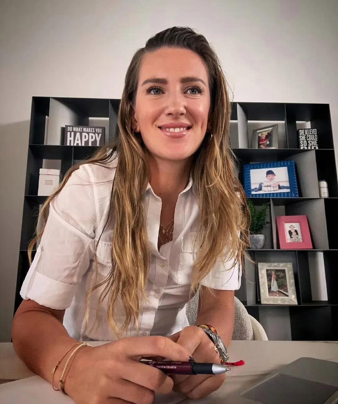 关于阿扎伦卡在德国队比赛中爆冷,势不可挡引发热议!的信息 关于阿扎伦卡在德国队比赛中爆冷,势不可挡引发热议!的信息